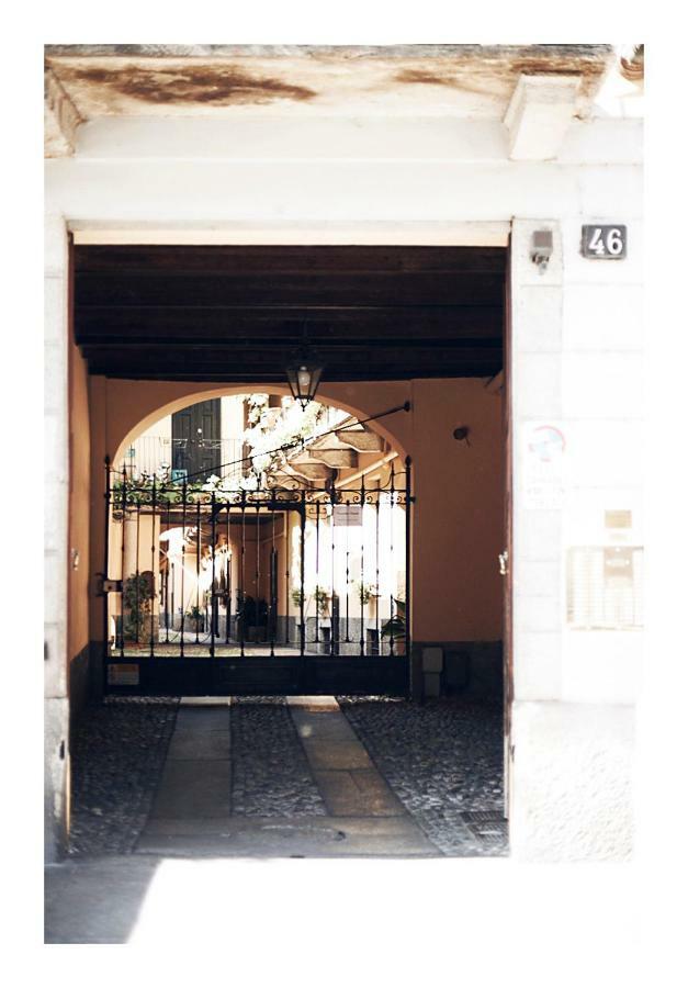 Taking A Walk In The Beating Heart Of Navigli Apartment Milan Exterior photo